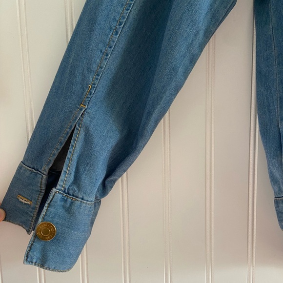 Cabi Long Sleeve Button Up Chambray Soft Denim Western Shirt Medium - Picture 9 of 11